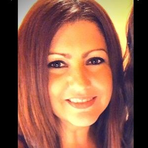 Meet your Posher, Karie amenta